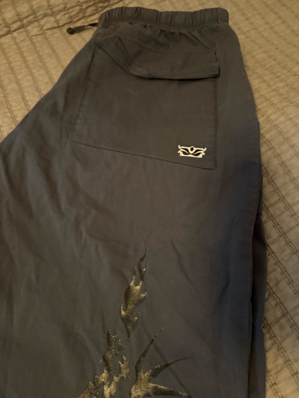 Be present yoga pants with dragon print Size M RARE Vintage - Picture 4 of 5